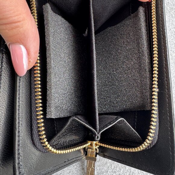 Wallet - Picture 9 of 12